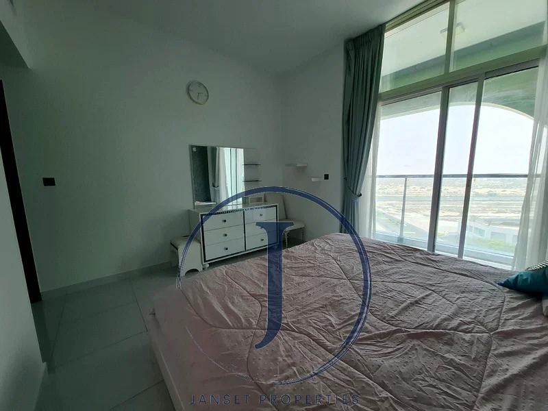 شقة فسيحة مفروشة بالكامل بغرفة نوم واحدة مع جميع المرافق المطلوبة63748196950531113