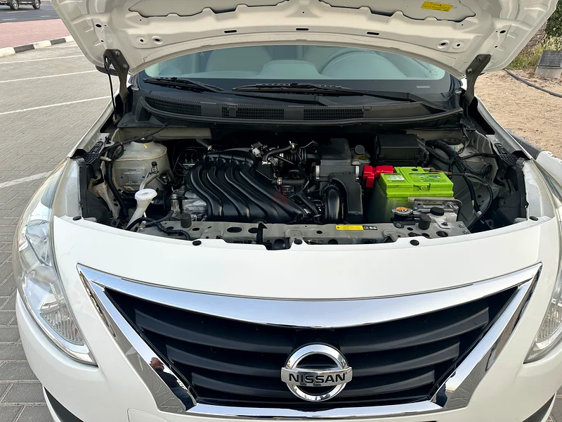 Nissan suny very low mileage very clean show room condition63613132130435111
