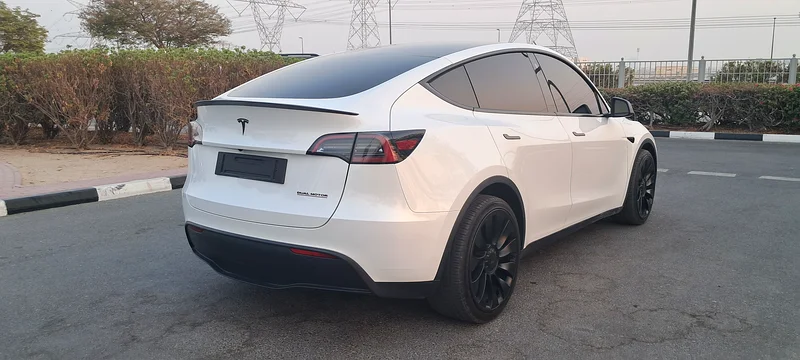 MODEL Y 2024 LONG RANGE 52000 KM DUAL MOTOR FULL OPTION + GCC ORGINAL PAINT 100% + EXTRA OPTION63612059002113114
