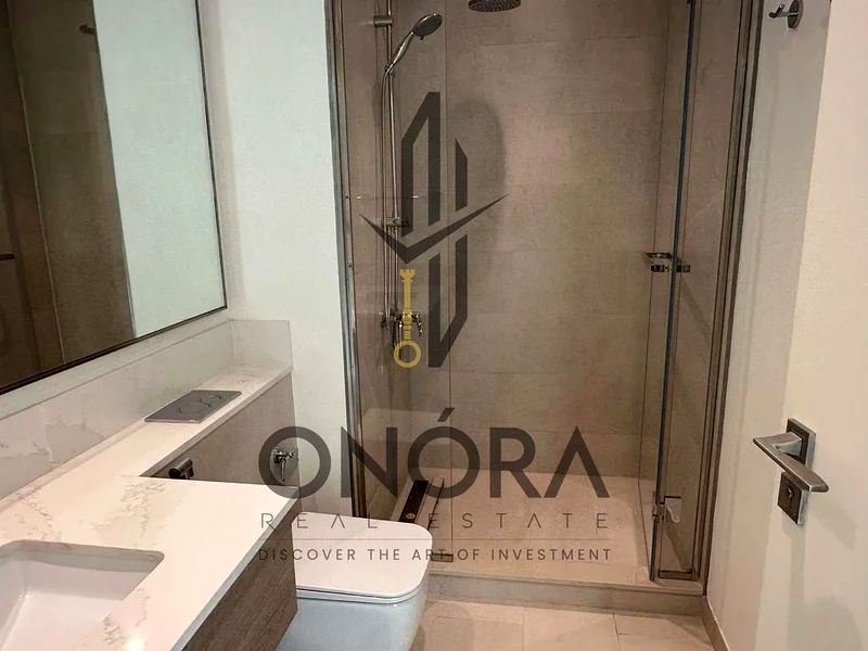 منزل عائلي للإيجار | صف واحد | وسائل راحة رائعة | موقع مثالي63732482276226111