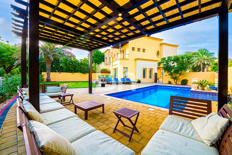 Lake View | Fully Upgraded | Private pool |63728818607105111
