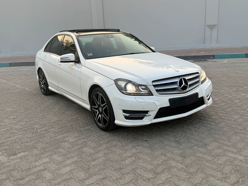Urgent C200 model 2014 Gulf full panoramic original paint63613133352066112
