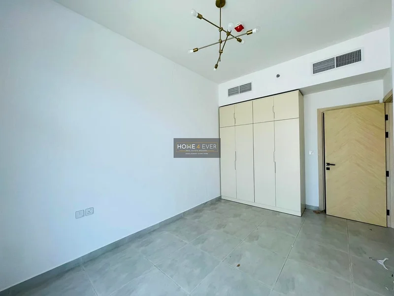 VACANT | SPACIOUS UNIT | 2BHK63778250381057113
