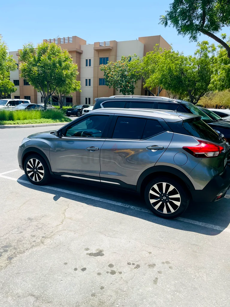Nissan Kicks SV 2019 GCC Mint Condition63612796945666112
