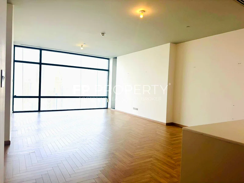 Huge Size | DIFC View | 2 parking | Upgraded63925515703298114