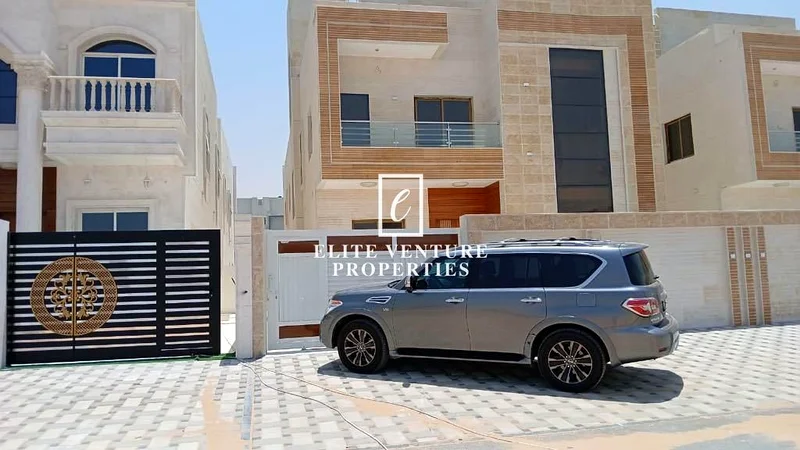 فيلا عائلية | 4 غرف نوم | منطقة مميزة | تخطيط مثير للإعجاب63912796285826110