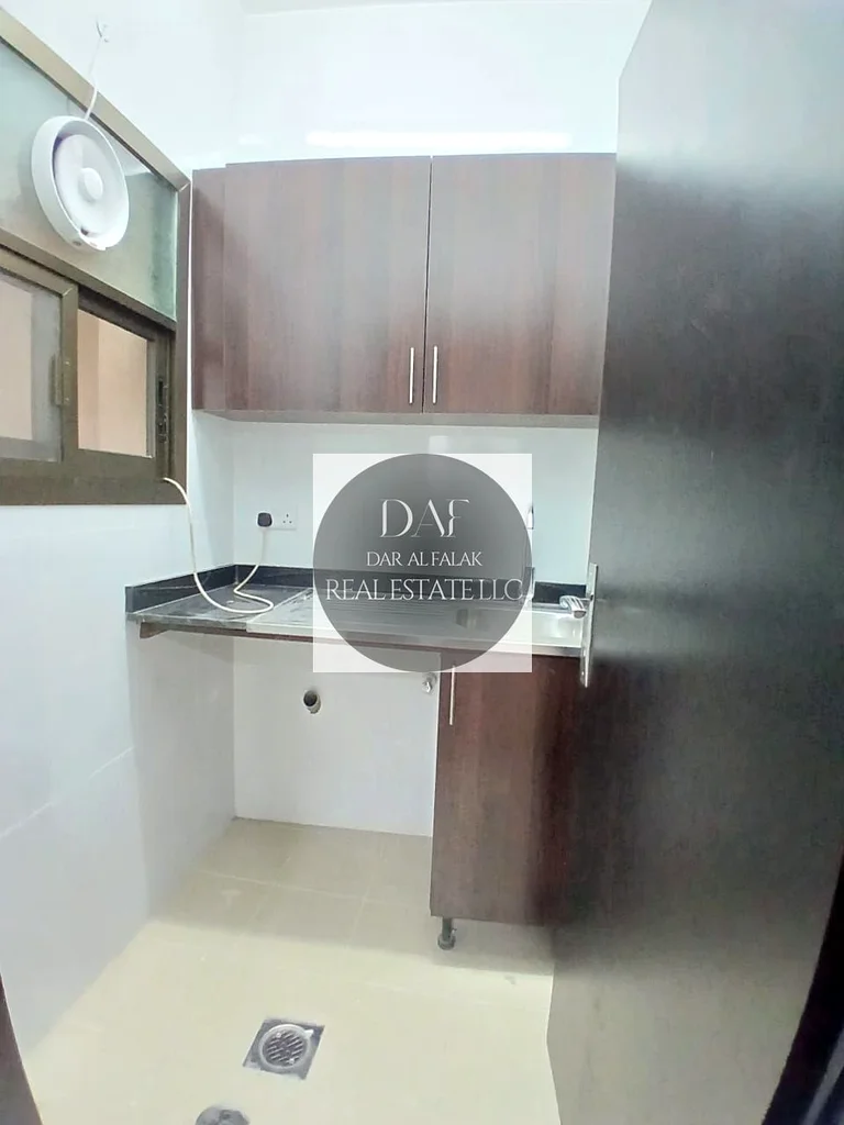 STUDIO FLAT WITH FREE ELECTRICITY IN BUR DUBAI OPPOSITE EMIRATES NBD BANK BEHIND MALABAR GOLD AND DIAMONDS ON FAHIDI STREET63768846129921113