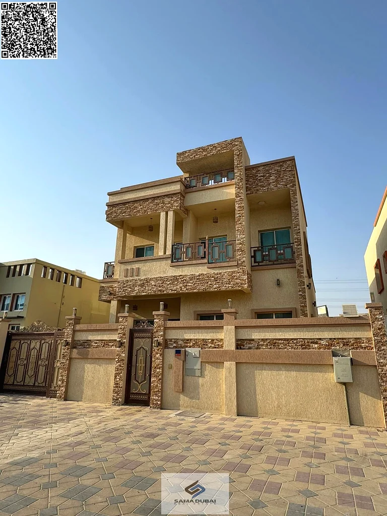 فيلا للإيجار في حي الياسمين، تقع الفيلا في موقع مميز جدًا على شارع رئيسي، وتتكون الفيلا من مدخل أمامي وفناء داخلي63719964427523110