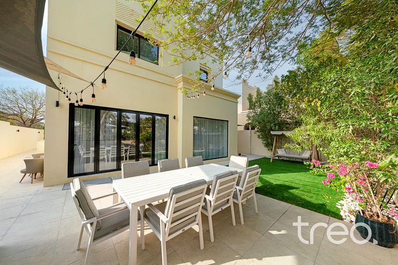 Exclusive | Bespoke Upgrades | Corner Plot63915839893378110
