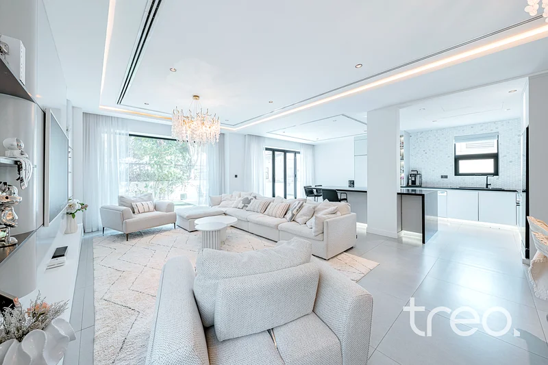Exclusive | Bespoke Upgrades | Corner Plot63915839893378111