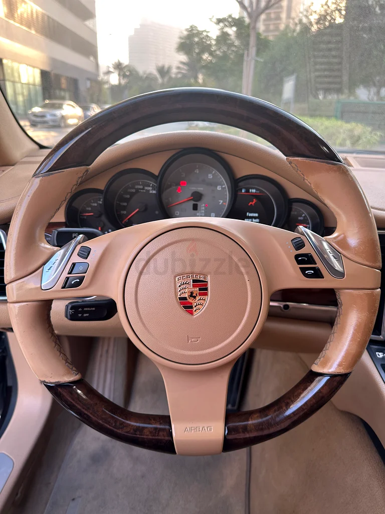 Porsche Panamera S63612074951299114