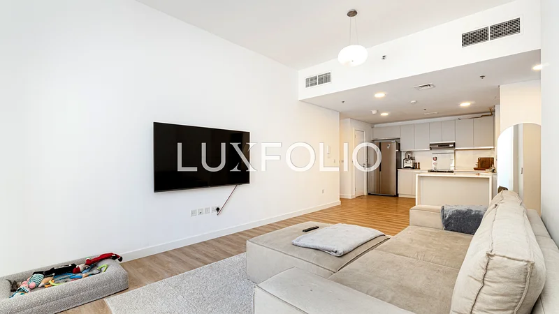 Upgraded | Vacant | Internal facing63926733926915112