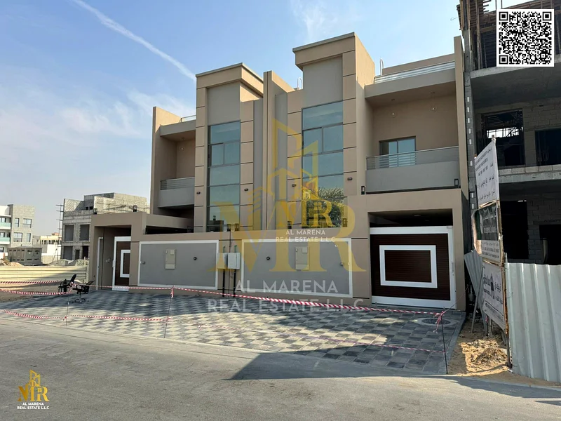 At a price inclusive of electricity, water and air conditioning, directly from the owner, personal finishing, super deluxe, freehold for all nationali63865336792835111