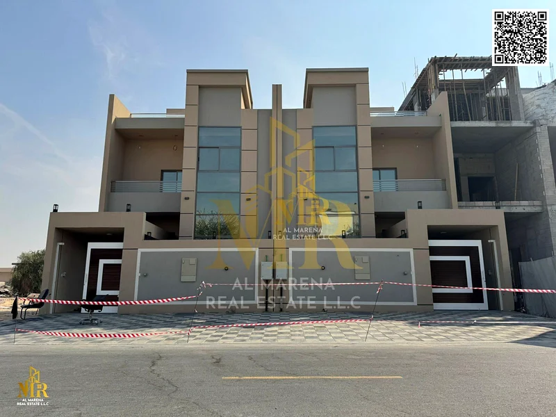At a price inclusive of electricity, water and air conditioning, directly from the owner, personal finishing, super deluxe, freehold for all nationali63865336792835112