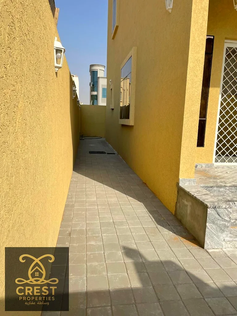 Brand new villa for rent in Al Yasmeen - 5 master bedrooms - new air conditioning63718382029186114