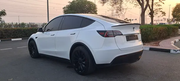صورة مصغرة 6 لـ 2024 Tesla MODEL Y