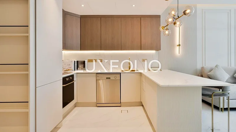 Vacant | High End Upgrades | Sea View64041478544131112