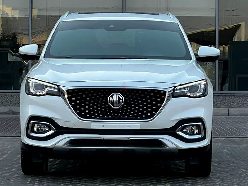 MG HS Trophy Gcc Full Option 2021.  Full Service63699027012738111