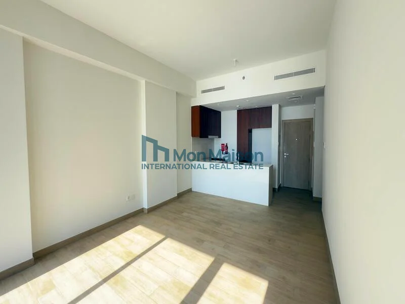 Multiple Options Available | Vacant | Marina View63808221933826110