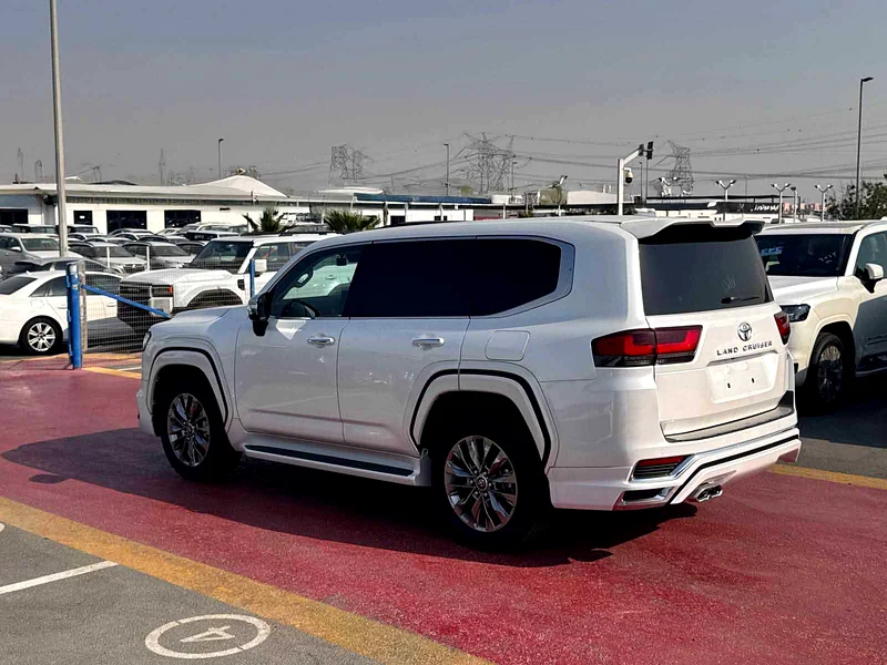 2024 (RIGHT HAND DRIVING) LAND CRUISER 300 ZX 3.5L PETROL 7-SEATS BRAND NEW 0KM FOR EXPORT ONLY63613130004353113