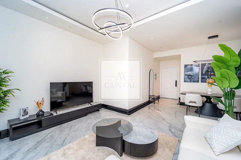 Spacious | Canal View | Vacant | Brand New63790342055939112