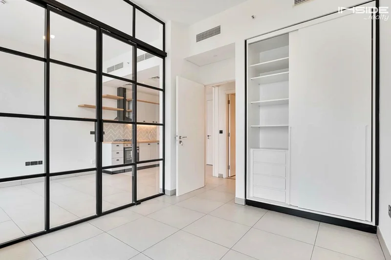 Vacant 1BR with Balcony | Pool and Gym Access63754035427331112