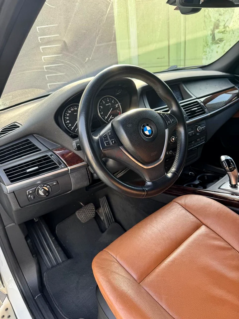BMW X5 3.0 SI63612445805955112