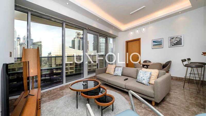 الفواتير متضمنة | طابق متوسط | 15 سبتمبر63774419628163110