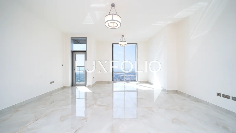 Sunset View | Newly Refurbished | Top floor63795041387907112