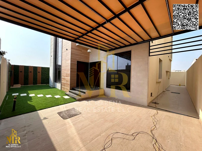 A villa directly from the owner, with personal finishing, on a main street, close to all services, freehold for all nationalities and without a down p63882954118658113