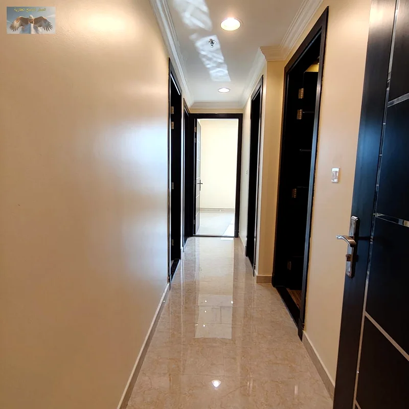 فرصة ذهبية للعيش الراقي في شقة واسعة مع تشطيبات فاخرة في منطقة الرويس 3 - عجمان.63719426007041114
