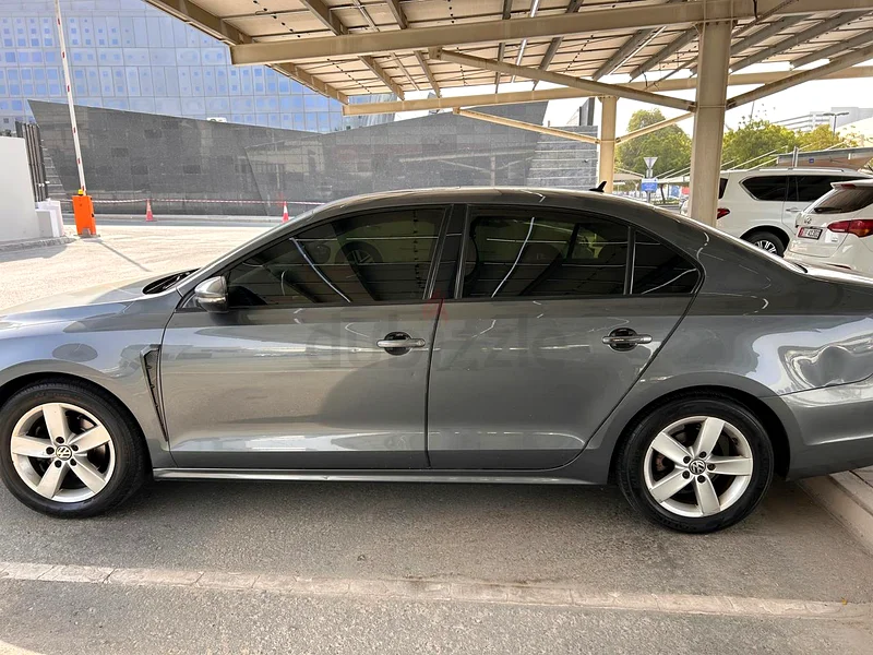 Full.option. Well maintained Car in good condition from inside and outside with Apple car play63699034094083110