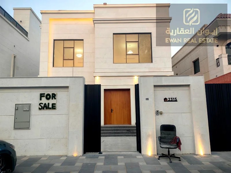 للبيع، فيلا بواجهة حجرية بالكامل، تشمل الكهرباء والمياه وتكييف الهواء. مباشرة من المالك.63902114434307112
