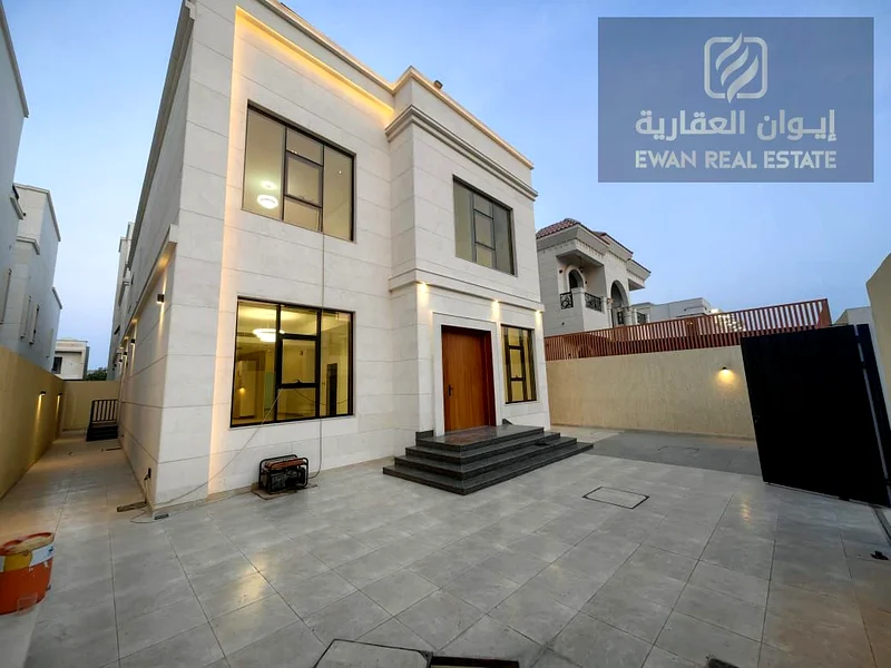 للبيع، فيلا بواجهة حجرية بالكامل، تشمل الكهرباء والمياه وتكييف الهواء. مباشرة من المالك.63902114434307110