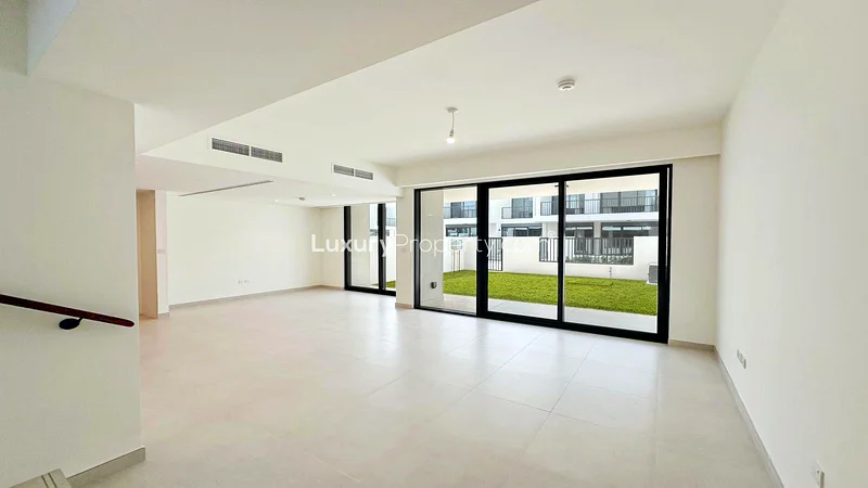 Vacant | 3 Bed Plus Maid | Well Kept Unit63737641143554111