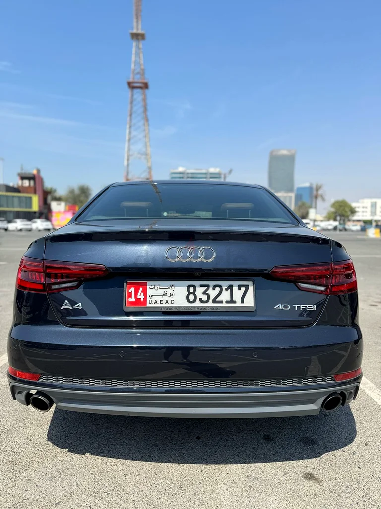 Clean Audi A4 GCC model S line kit63612080107010111