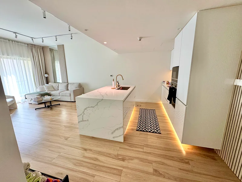 LUXURY UPGRADED | FURNISHED | GARDEN VIEW63809292800642112