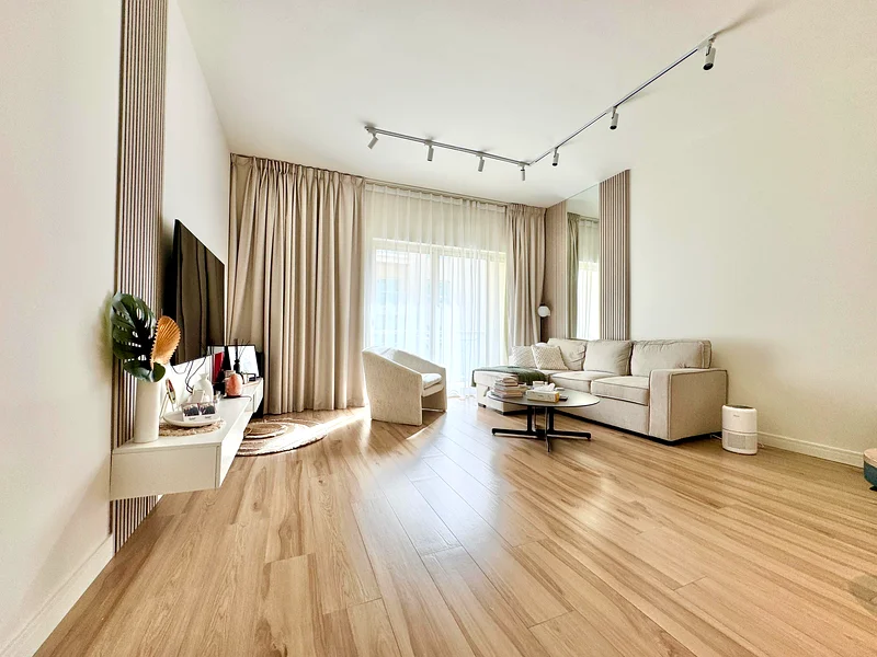 LUXURY UPGRADED | FURNISHED | GARDEN VIEW63809292800642113