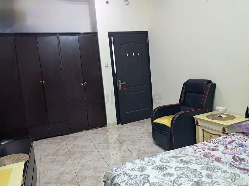 غرفة للإيجار عائلة أو عزاب في العجمي الرشيدية 163796158817794111