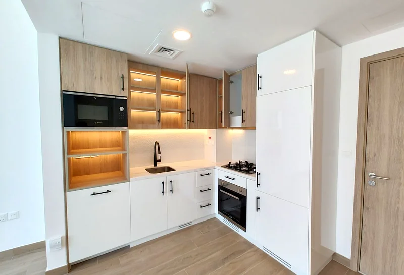 Ready To Move | Prime Location | Spacious63951421645954114