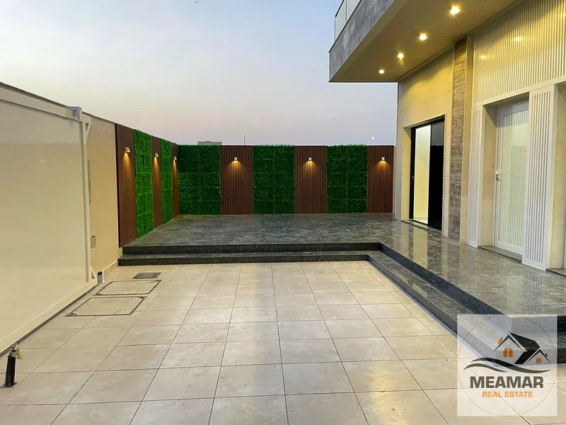فيلا للبيع في الحيلو 2 بـ 4 غرف نوم وبسعر خاص جدًا63908146368513112