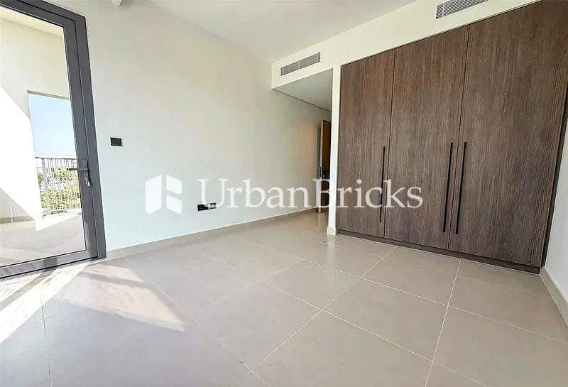 صف مفرد | جديد بالكامل | شاغر63806793318785113