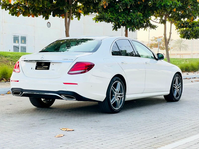 Mercedes Benz E300 full option perfect condition63612088722562113