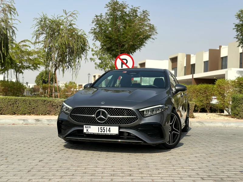 A200 With AMG Under Warranty  Service Package63613135700353111