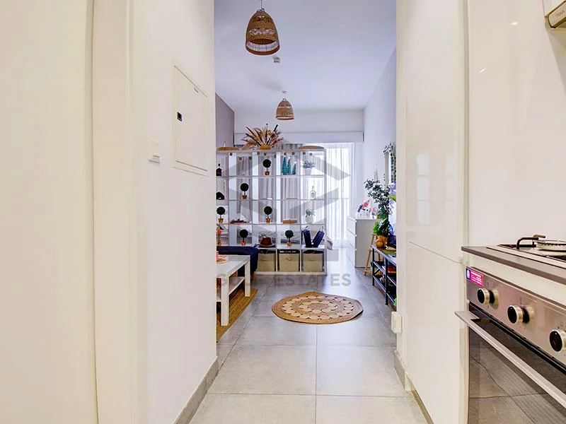 Fully Furnished | Ready to Move | Multiple Cheques63782418729603114