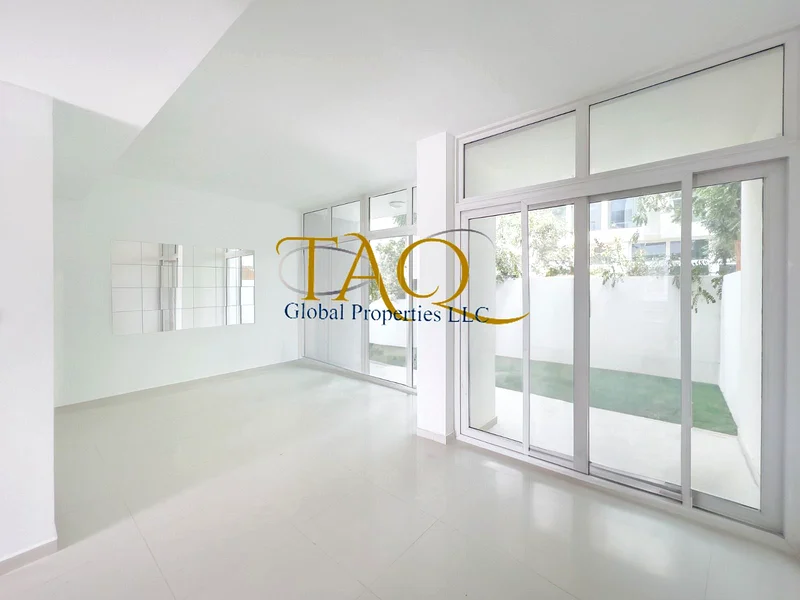 PRIME LOCATION | 3 BEDROOM TOWNHOUSE | PARK &  POOL FACING | READY T MOVE IN |64003011250691112