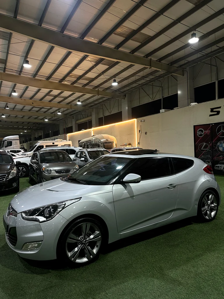 VELOSTER / FULL OPTIONS / KOREA / IN PERFECT CONDITION63612085528834111