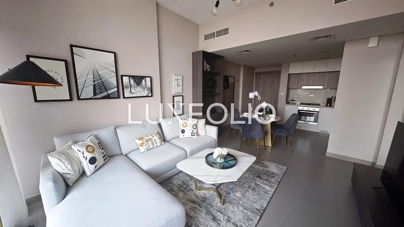 Vacant | Furnished | Modern63753851079682110