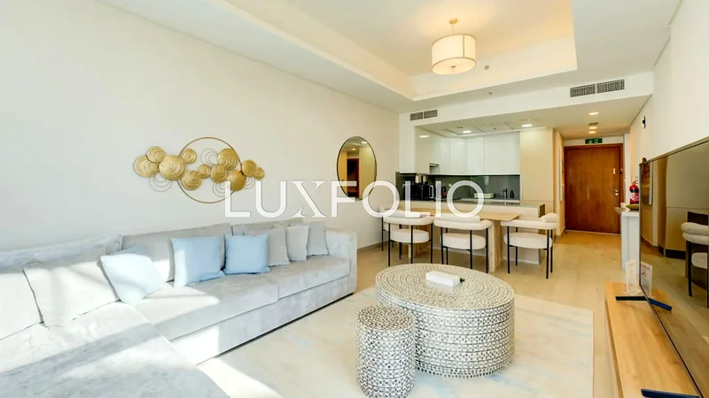 Stylish | Spacious | Sea View | Short Term Option63654982362755112