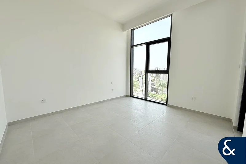 جديد بالكامل | 4 غرف نوم + غرفة خادمة | الحديقة 163733044228611113